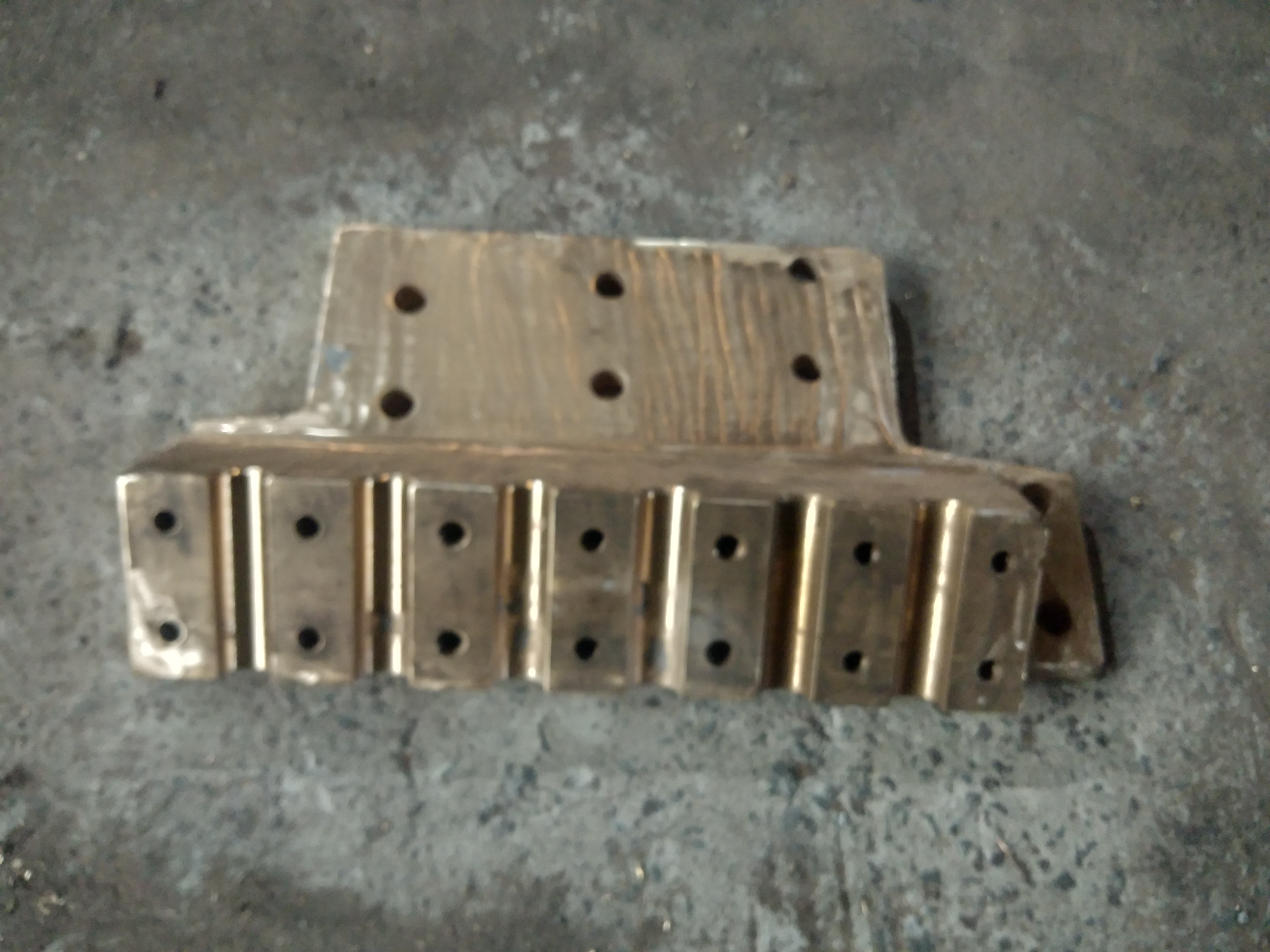 Copper/brass terminal/lugs and nuts 